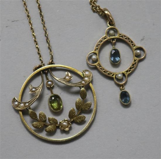 Two Edwardian 9ct gold gem and seed pearl set pendants, both on 9ct gold chains, longest 33mm.